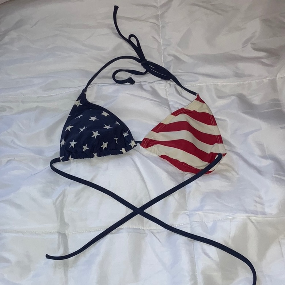 Old navy American Flag triangle top